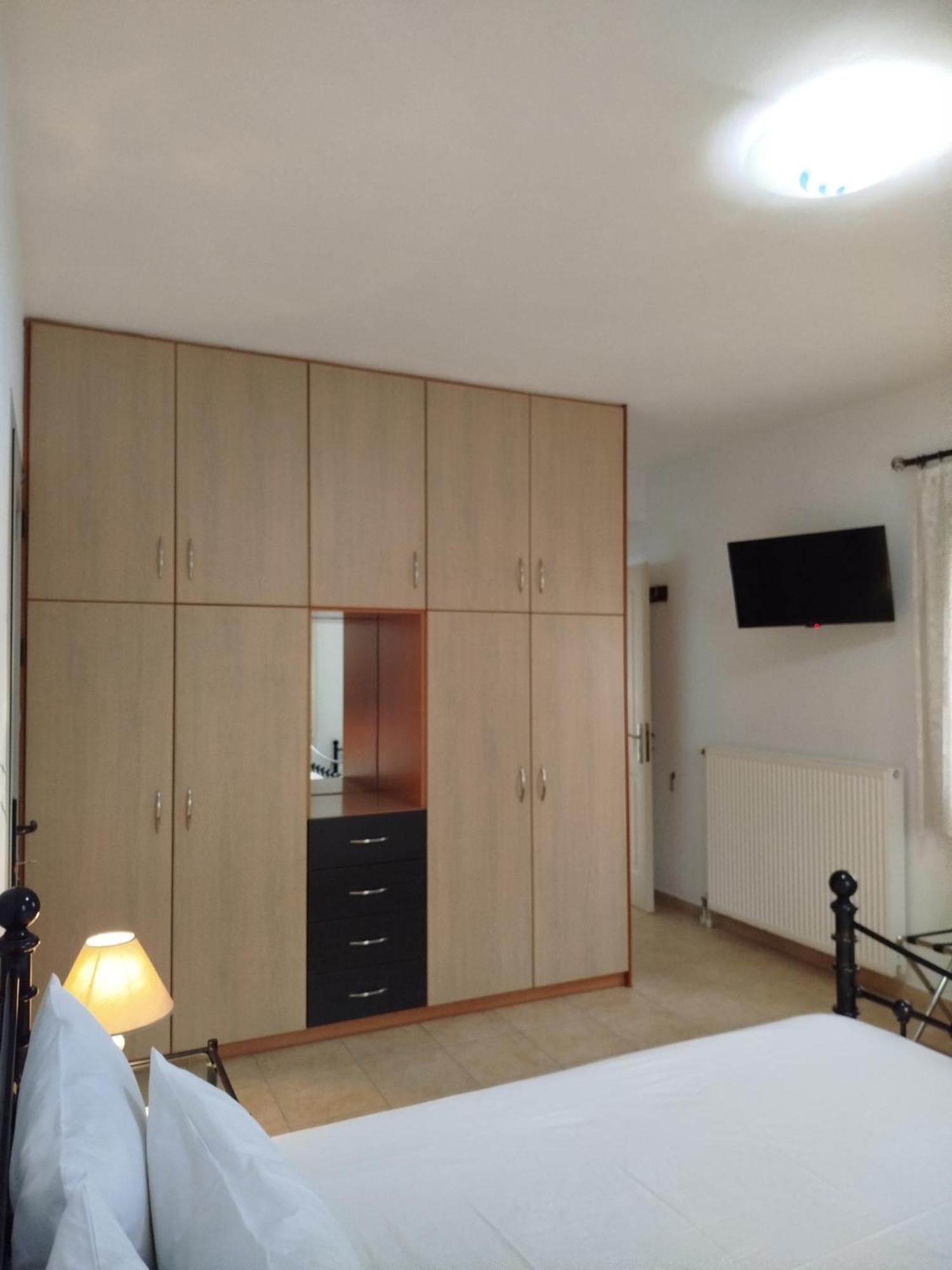 סקירוס Eleana Studios מראה חיצוני תמונה