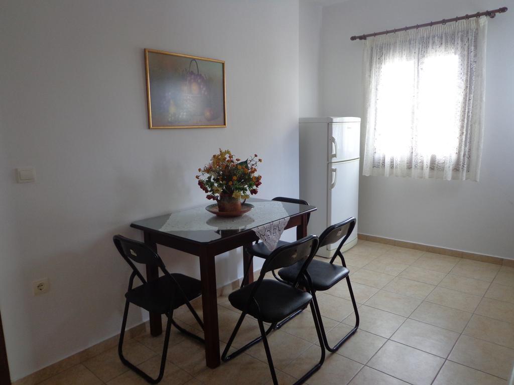 סקירוס Eleana Studios מראה חיצוני תמונה
